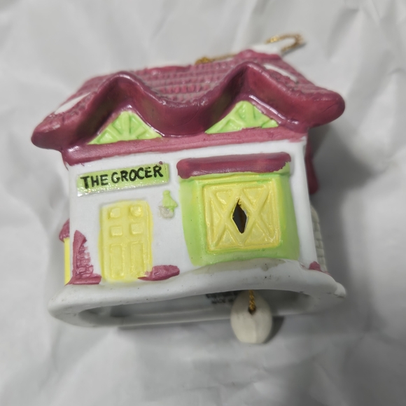 Set of 3 Village House Christmas Bell Ornaments Reader's Digest Vintage 1991 - Picture 6 of 7